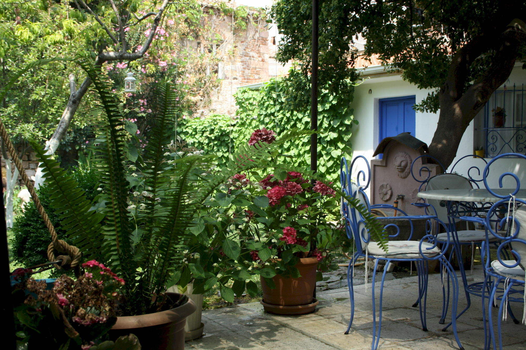 Istanbul Pension Ayvalik Exterior photo