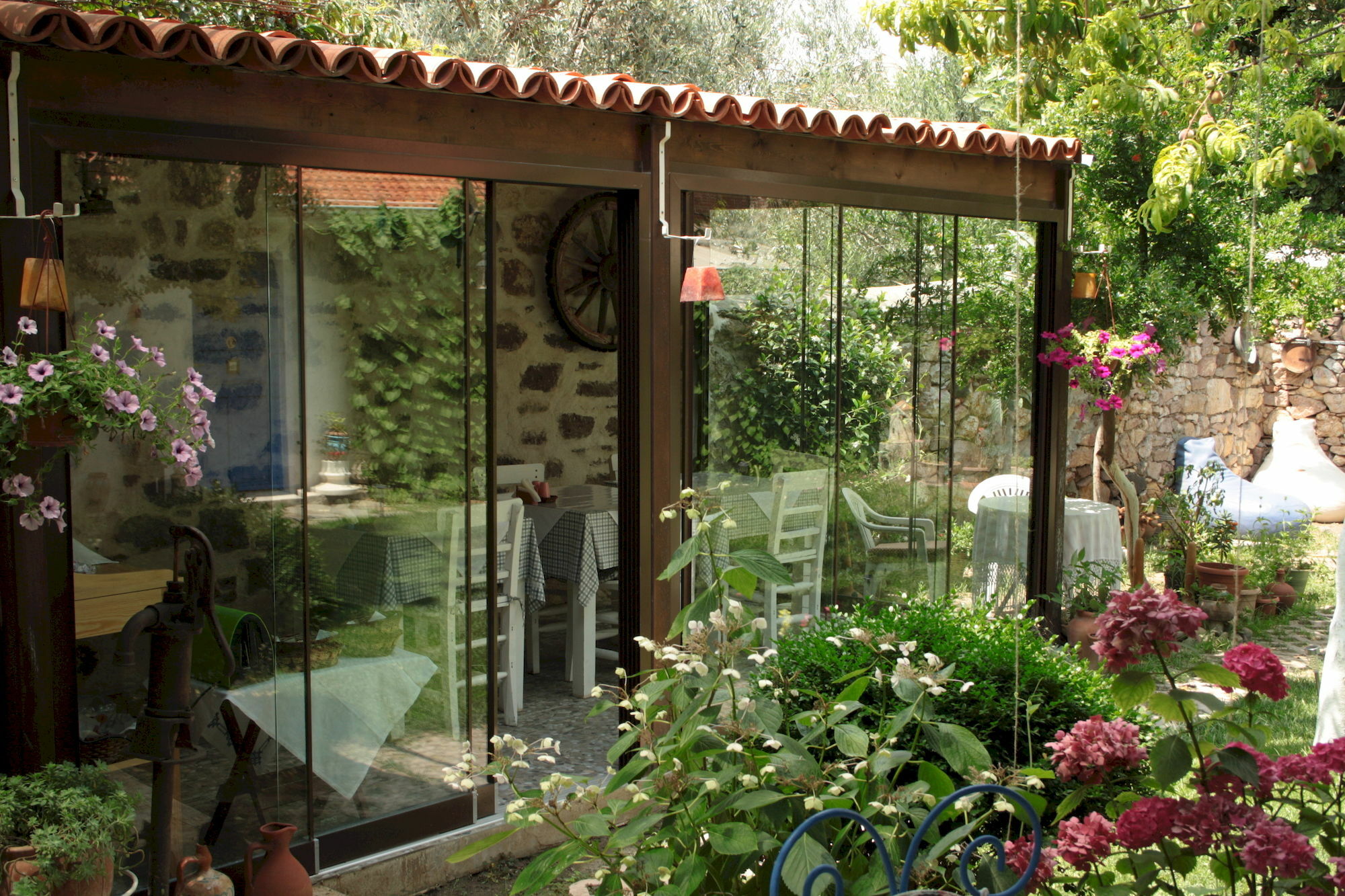 Istanbul Pension Ayvalik Exterior photo